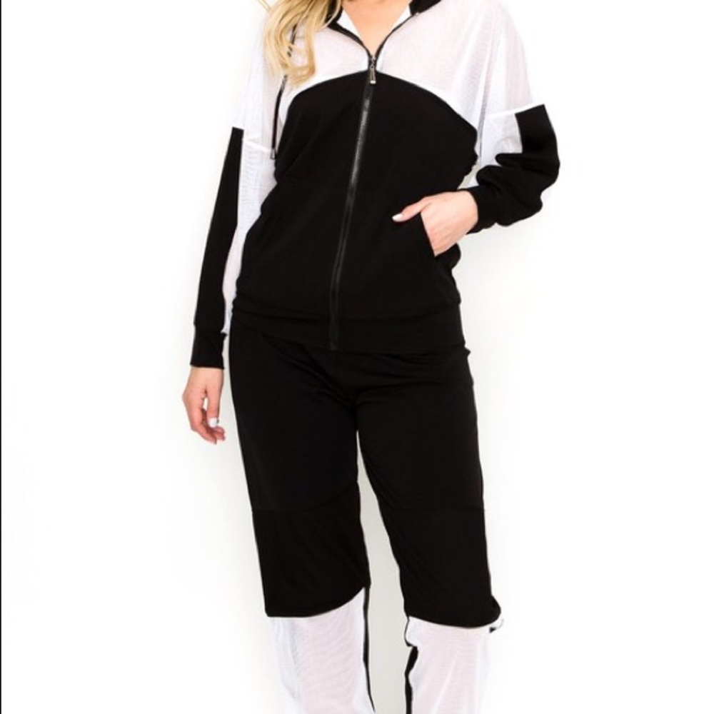 Mesh Jogging Suit.